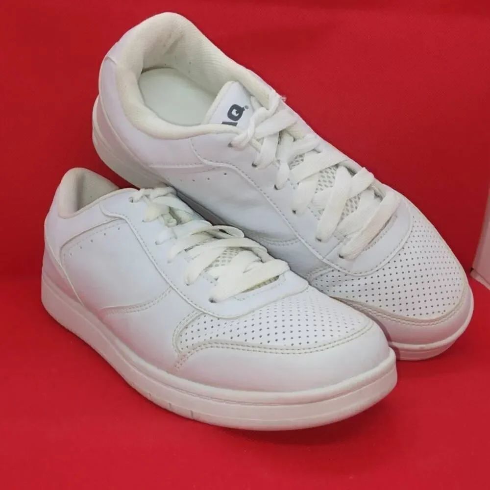 Shaq Challenger Men's Pre-owned Triple White Sneakers - Sz. 8 1/2